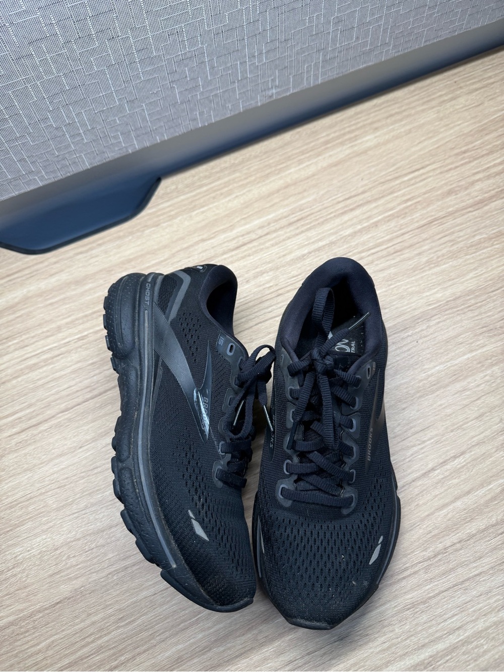 Brooks Black Women's Athletic Running Shoes